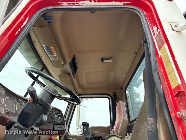 image for item DJ0902 2005 Mack CL733 kill truck