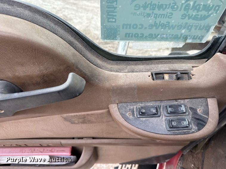 image for item DJ0902 2005 Mack CL733 kill truck