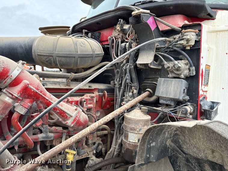 image for item DJ0902 2005 Mack CL733 kill truck