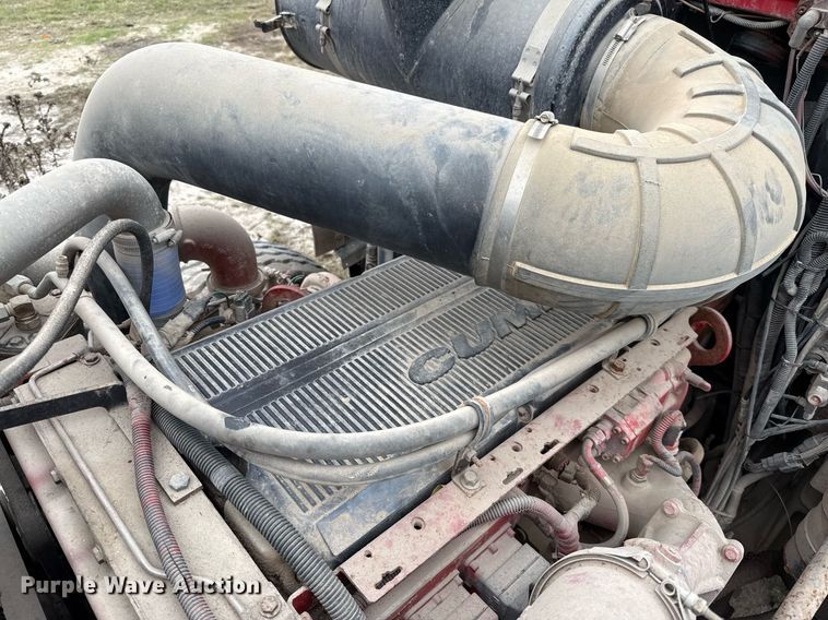 image for item DJ0902 2005 Mack CL733 kill truck