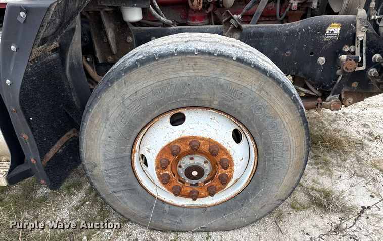 image for item DJ0902 2005 Mack CL733 kill truck