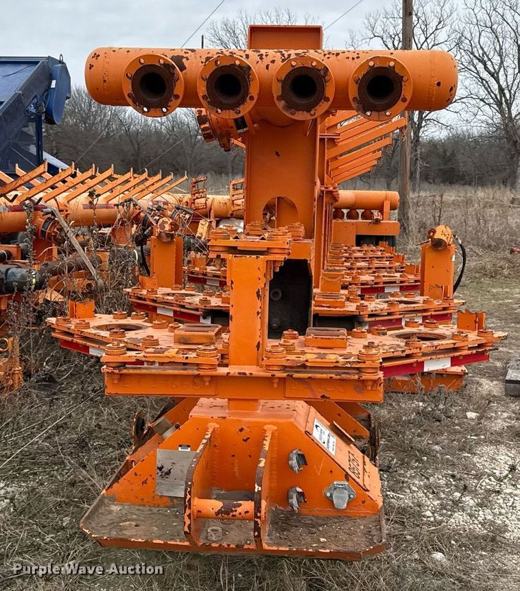 image for item DJ0906 2014 Fortune Homes Corp MTA-42S-12P-3L-001 frac manifold trailer