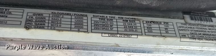 image for item DJ0908 2013 Peterbilt 367 semi truck