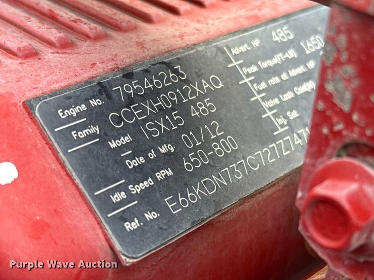 image for item DJ0908 2013 Peterbilt 367 semi truck