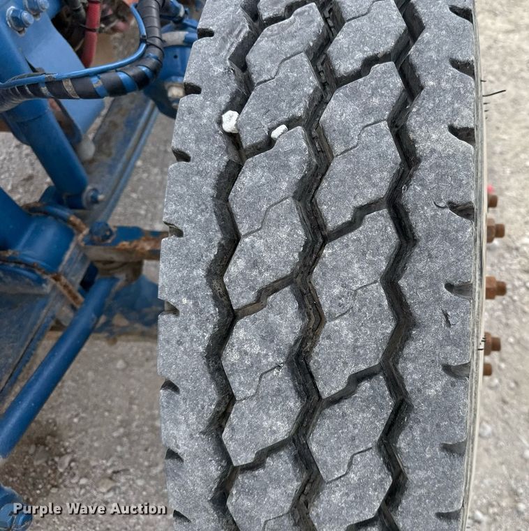 image for item DJ0908 2013 Peterbilt 367 semi truck