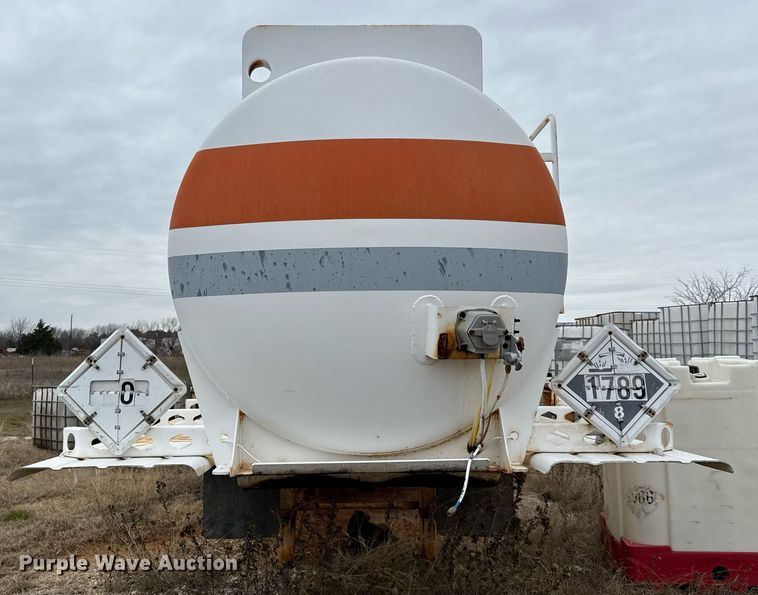 image for item DJ0909 2018 Troxell acid tank trailer