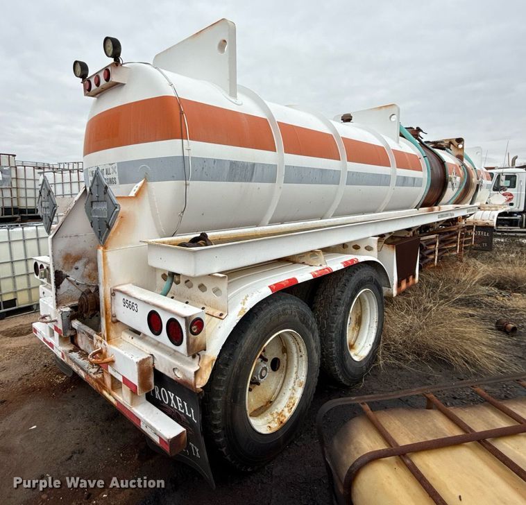 image for item DJ0909 2018 Troxell acid tank trailer