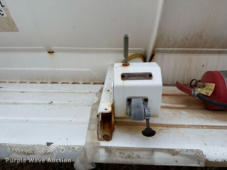 image for item DJ0909 2018 Troxell acid tank trailer