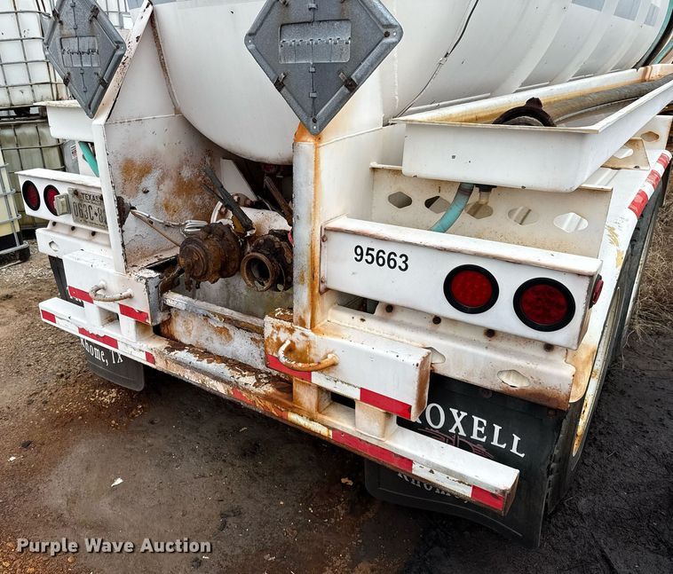 image for item DJ0909 2018 Troxell acid tank trailer