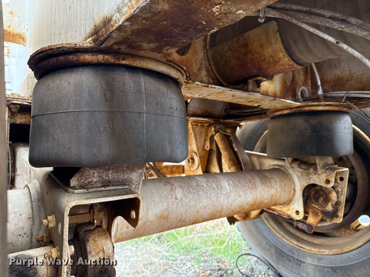 image for item DJ0909 2018 Troxell acid tank trailer