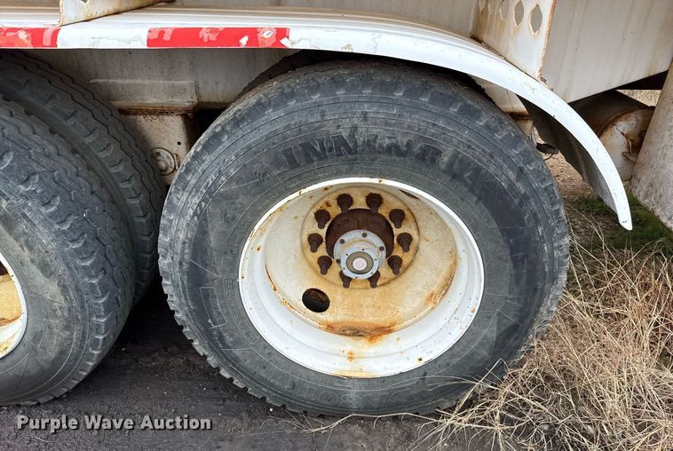 image for item DJ0909 2018 Troxell acid tank trailer