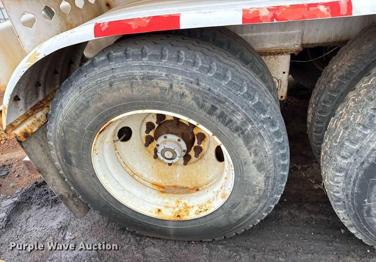 image for item DJ0909 2018 Troxell acid tank trailer