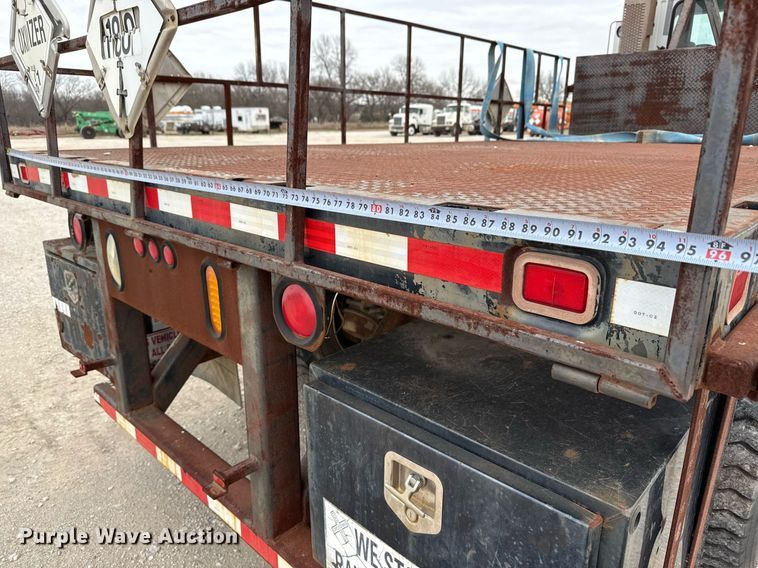 image for item DJ0910 2002 Mack CH613 flatbed truck