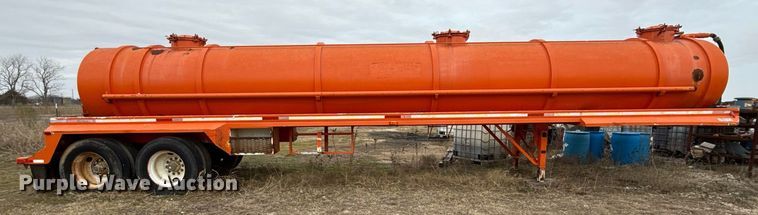 image for item DJ0911 1997 V.E. Enterprises Eagle GEVT-130B vacuum trailer