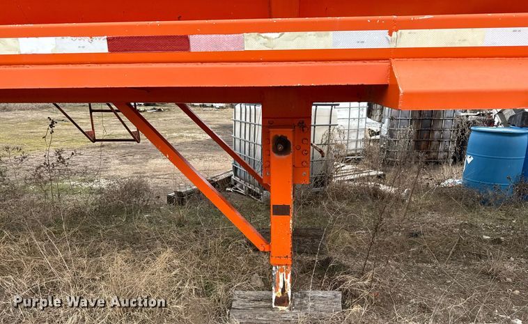 image for item DJ0911 1997 V.E. Enterprises Eagle GEVT-130B vacuum trailer