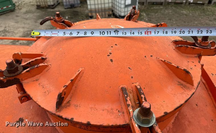 image for item DJ0911 1997 V.E. Enterprises Eagle GEVT-130B vacuum trailer