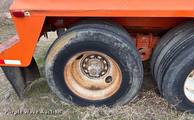 image for item DJ0911 1997 V.E. Enterprises Eagle GEVT-130B vacuum trailer