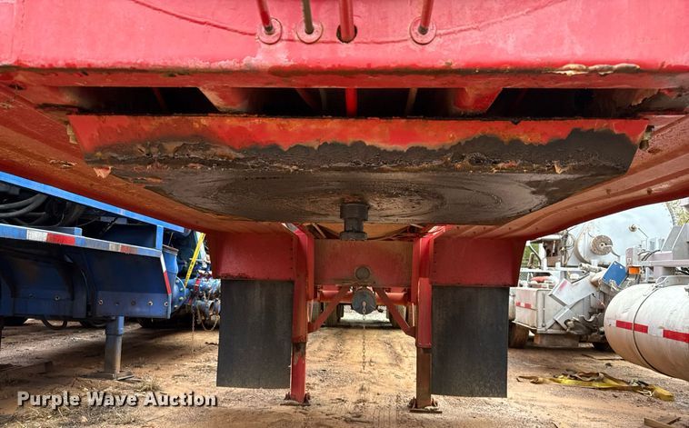 image for item DO2643 2006 Overland acid tank trailer