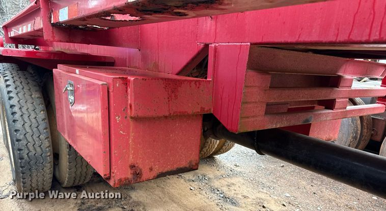 image for item DO2643 2006 Overland acid tank trailer