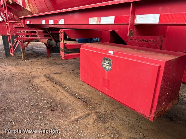 image for item DO2643 2006 Overland acid tank trailer