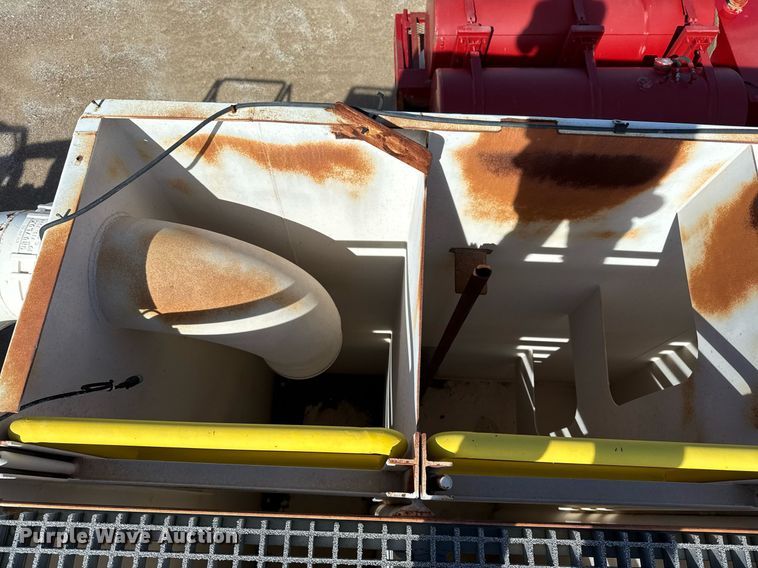 image for item DO2658 2014 Blackstone NOV Rolligon hydration unit