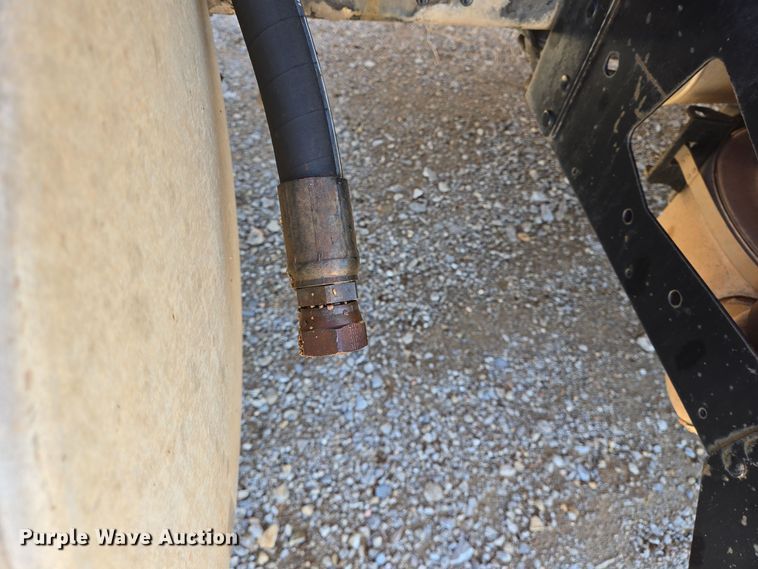 image for item DO2659 2008 Mack CHU613 truck cab and chassis