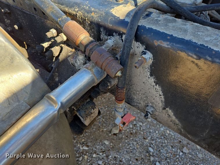 image for item DO2659 2008 Mack CHU613 truck cab and chassis