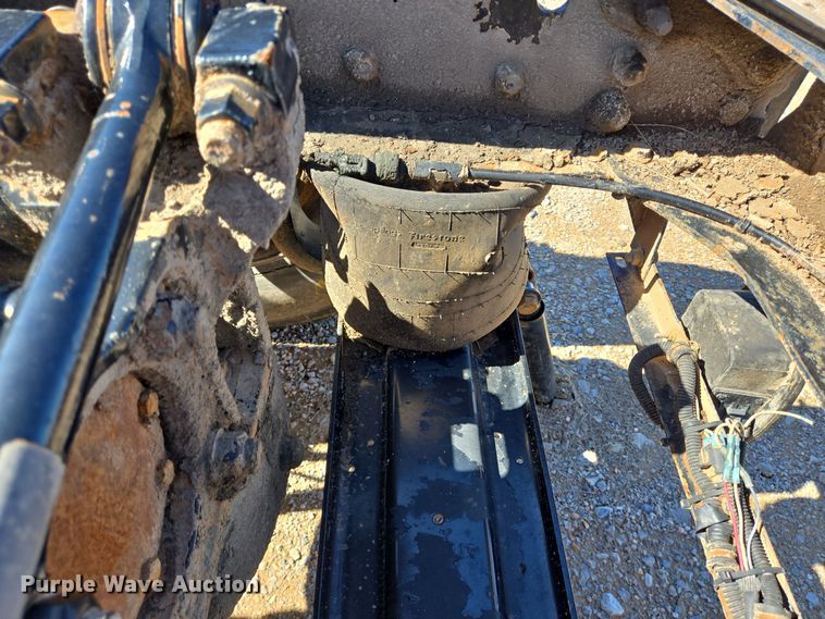 image for item DO2659 2008 Mack CHU613 truck cab and chassis