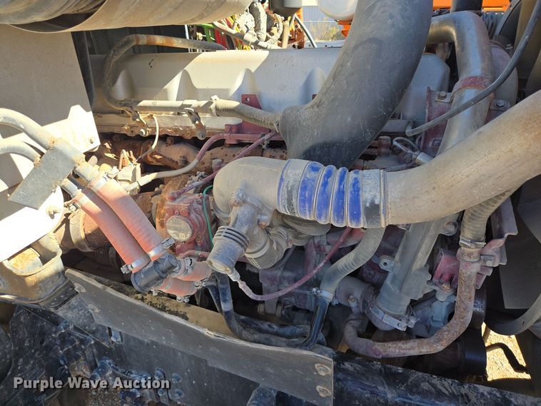 image for item DO2659 2008 Mack CHU613 truck cab and chassis