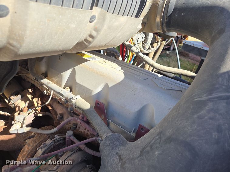 image for item DO2659 2008 Mack CHU613 truck cab and chassis