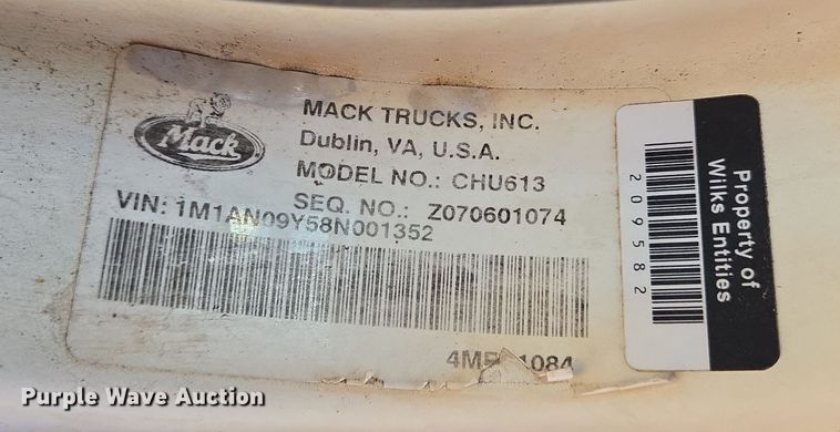 image for item DO2659 2008 Mack CHU613 truck cab and chassis