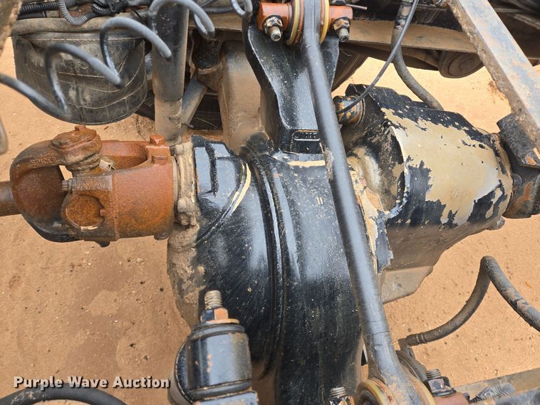 image for item DP6115 2005 Mack CX613 semi truck