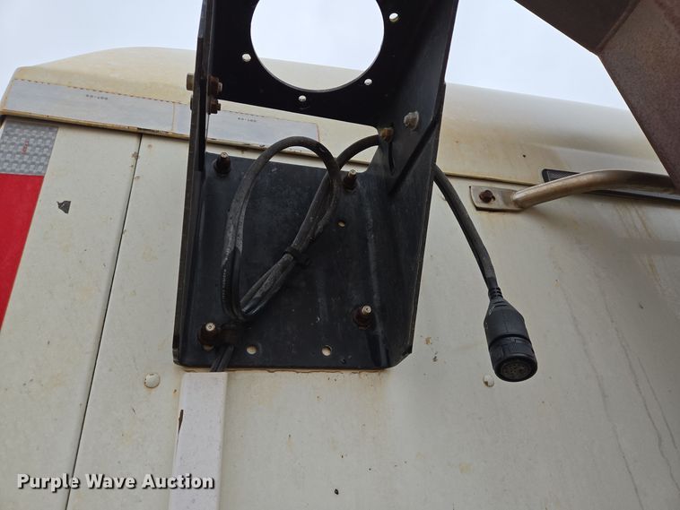 image for item DP6115 2005 Mack CX613 semi truck