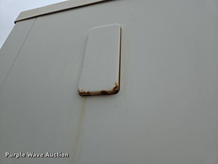 image for item DP6115 2005 Mack CX613 semi truck