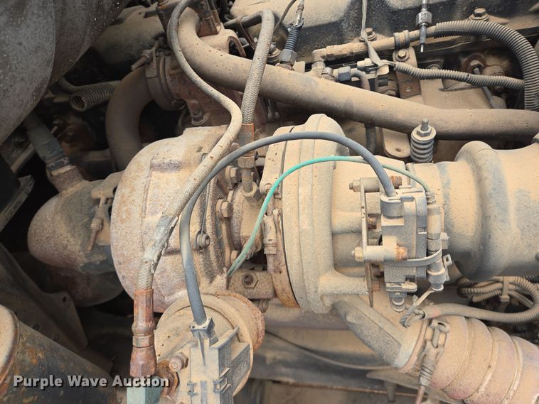 image for item DP6115 2005 Mack CX613 semi truck