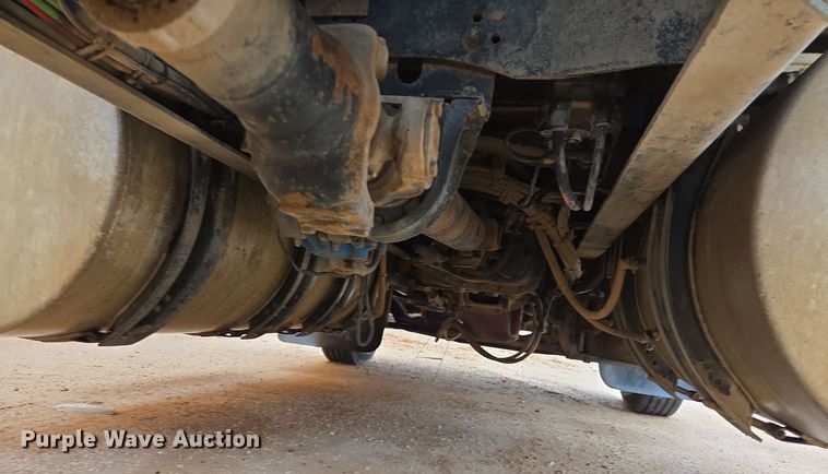 image for item DP6118 2009 Mack CHU613 semi truck