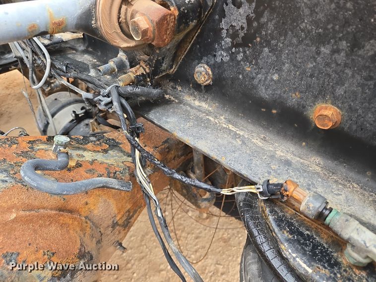 image for item DP6118 2009 Mack CHU613 semi truck