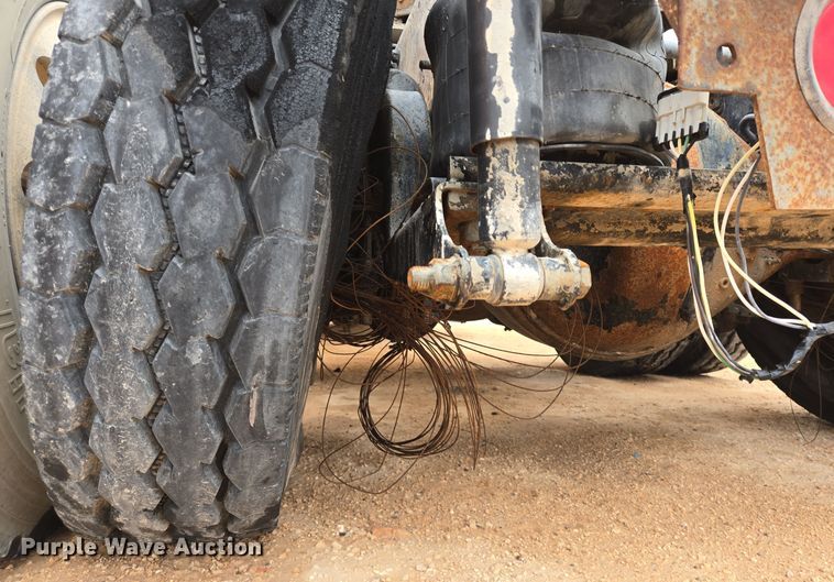 image for item DP6118 2009 Mack CHU613 semi truck