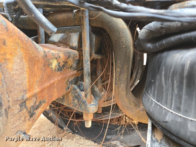 image for item DP6118 2009 Mack CHU613 semi truck