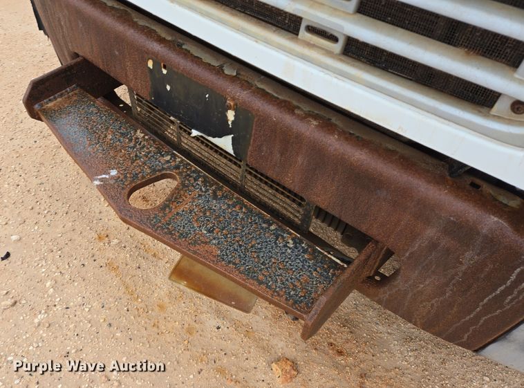 image for item DP6119 2011 Freightliner Business Class M2 mobile command center truck