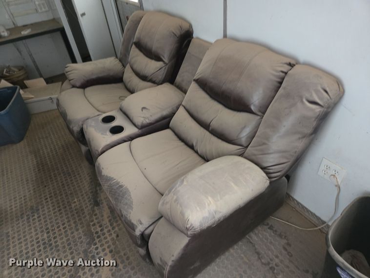 image for item DP6119 2011 Freightliner Business Class M2 mobile command center truck