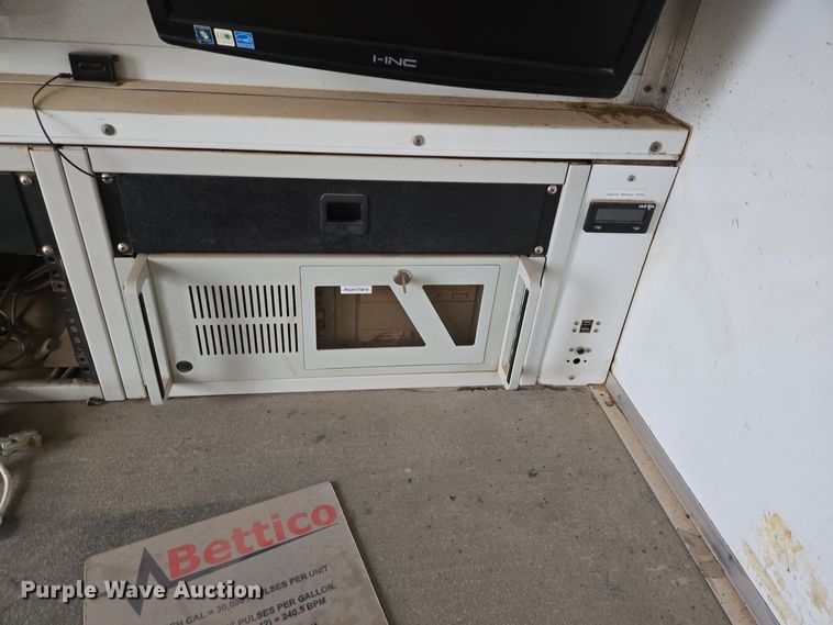 image for item DP6119 2011 Freightliner Business Class M2 mobile command center truck