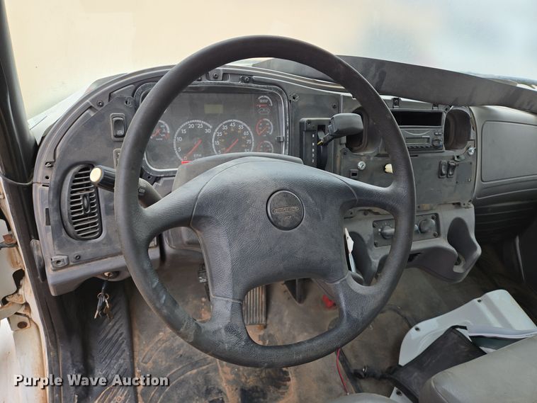 image for item DP6119 2011 Freightliner Business Class M2 mobile command center truck