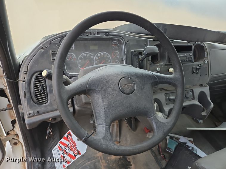 image for item DP6119 2011 Freightliner Business Class M2 mobile command center truck