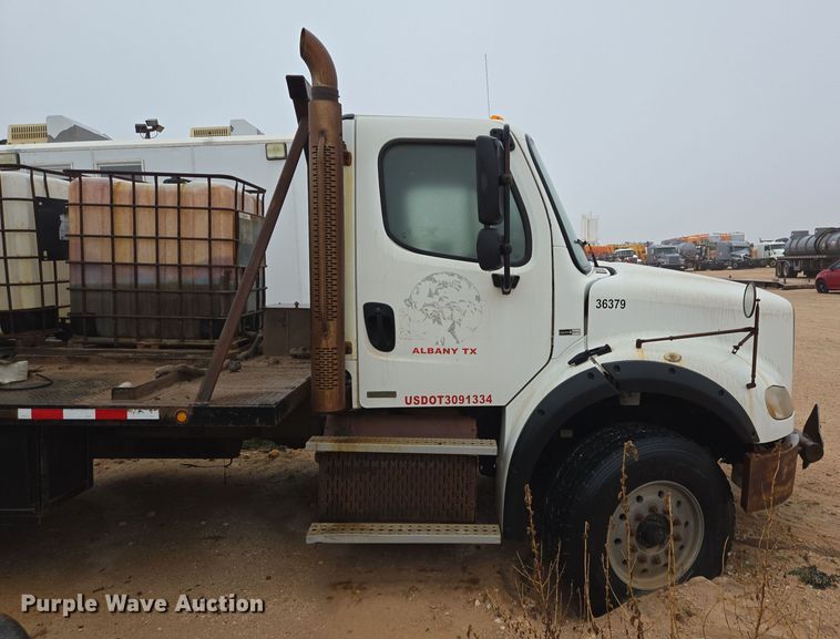 image for item DP6120 2011 Freightliner Business Class M2 flatbed truck