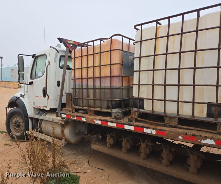 image for item DP6120 2011 Freightliner Business Class M2 flatbed truck