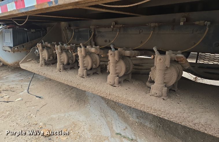 image for item DP6120 2011 Freightliner Business Class M2 flatbed truck