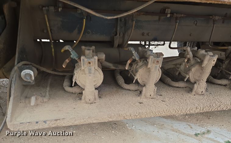 image for item DP6120 2011 Freightliner Business Class M2 flatbed truck