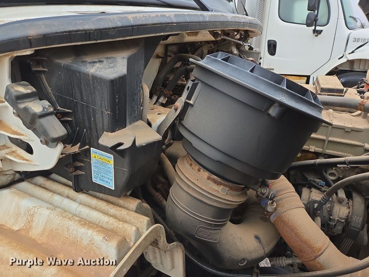 image for item DP6120 2011 Freightliner Business Class M2 flatbed truck