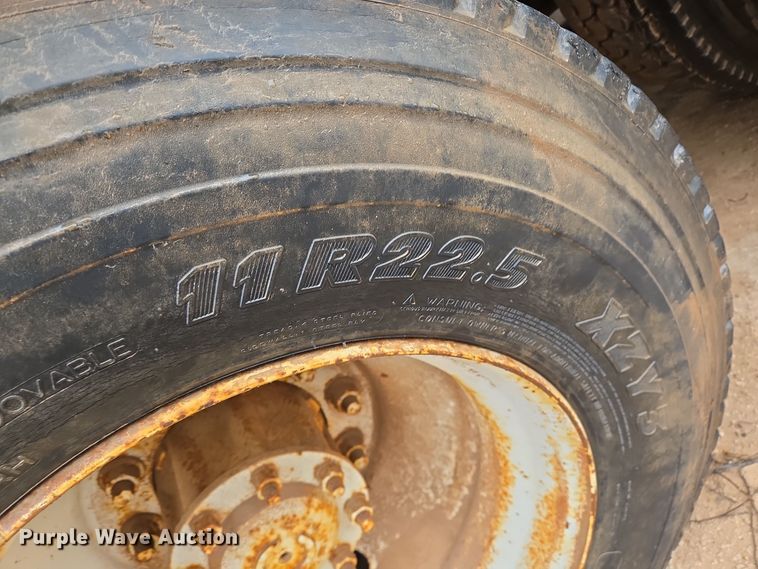 image for item DP6120 2011 Freightliner Business Class M2 flatbed truck